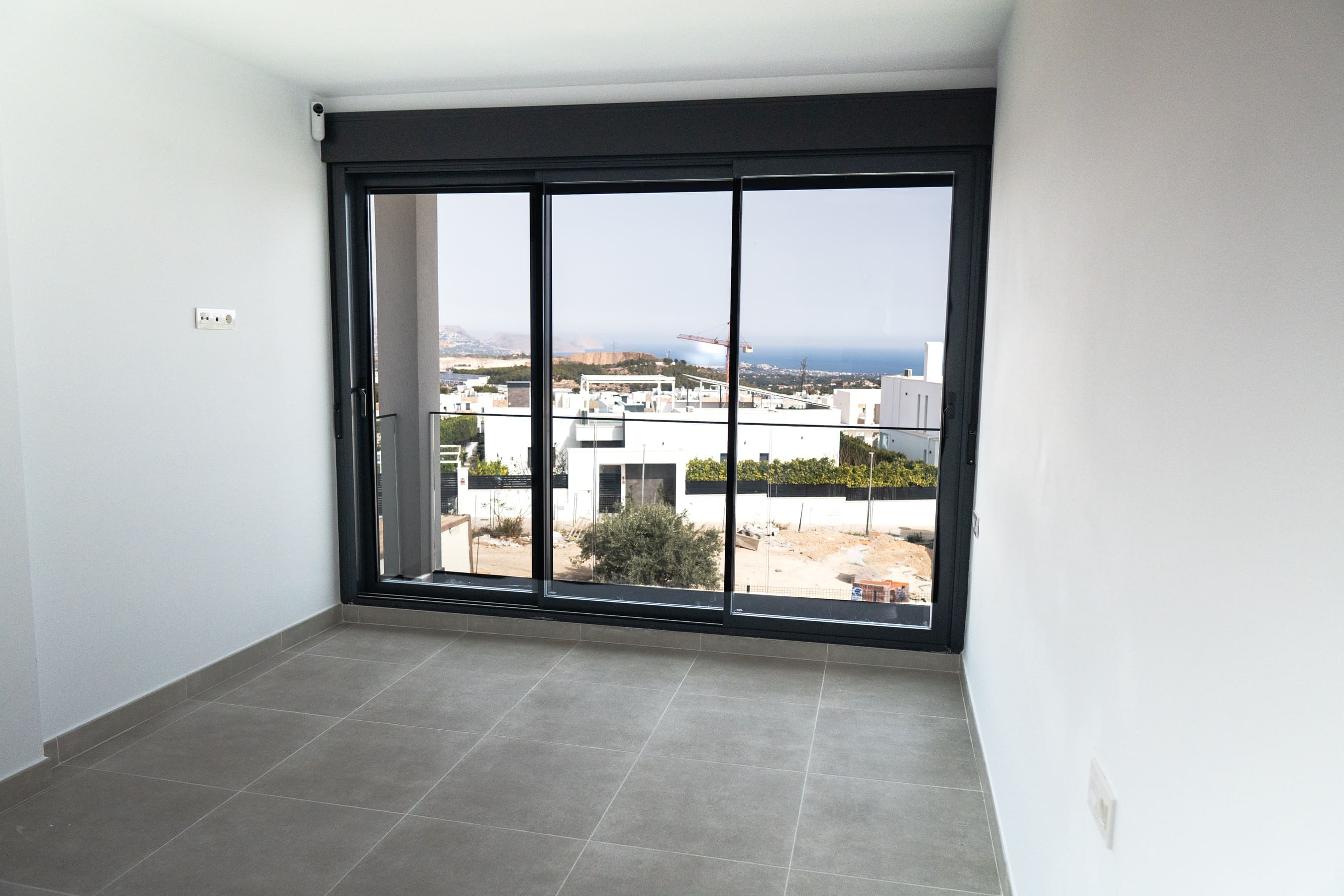 Bedroom in villa for sale in Polop