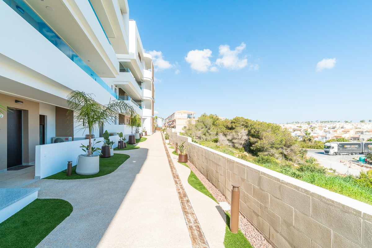 Bedroom in ground_floor for sale in Orihuela Costa