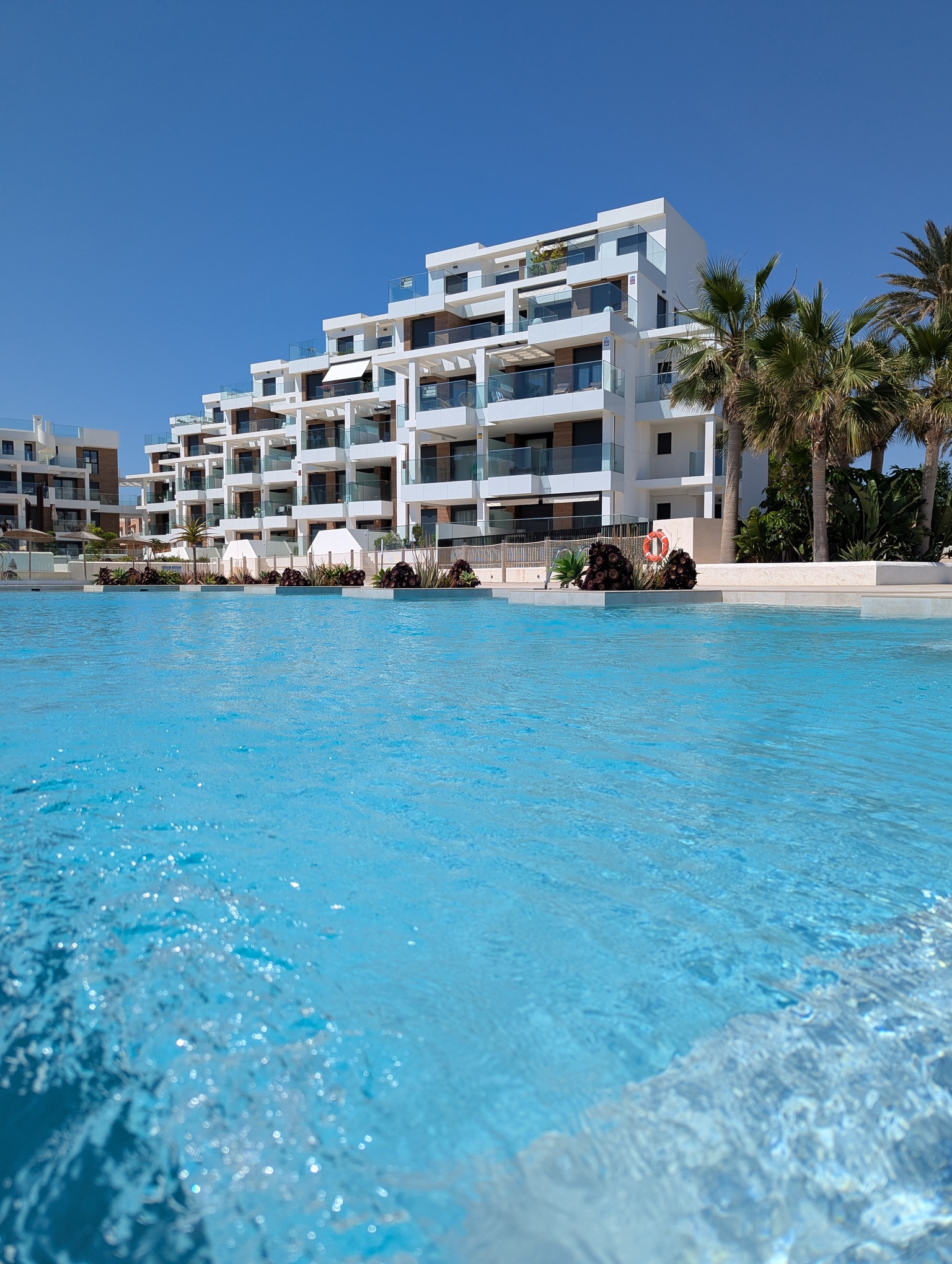Pool area in apartment for sale in Dénia
