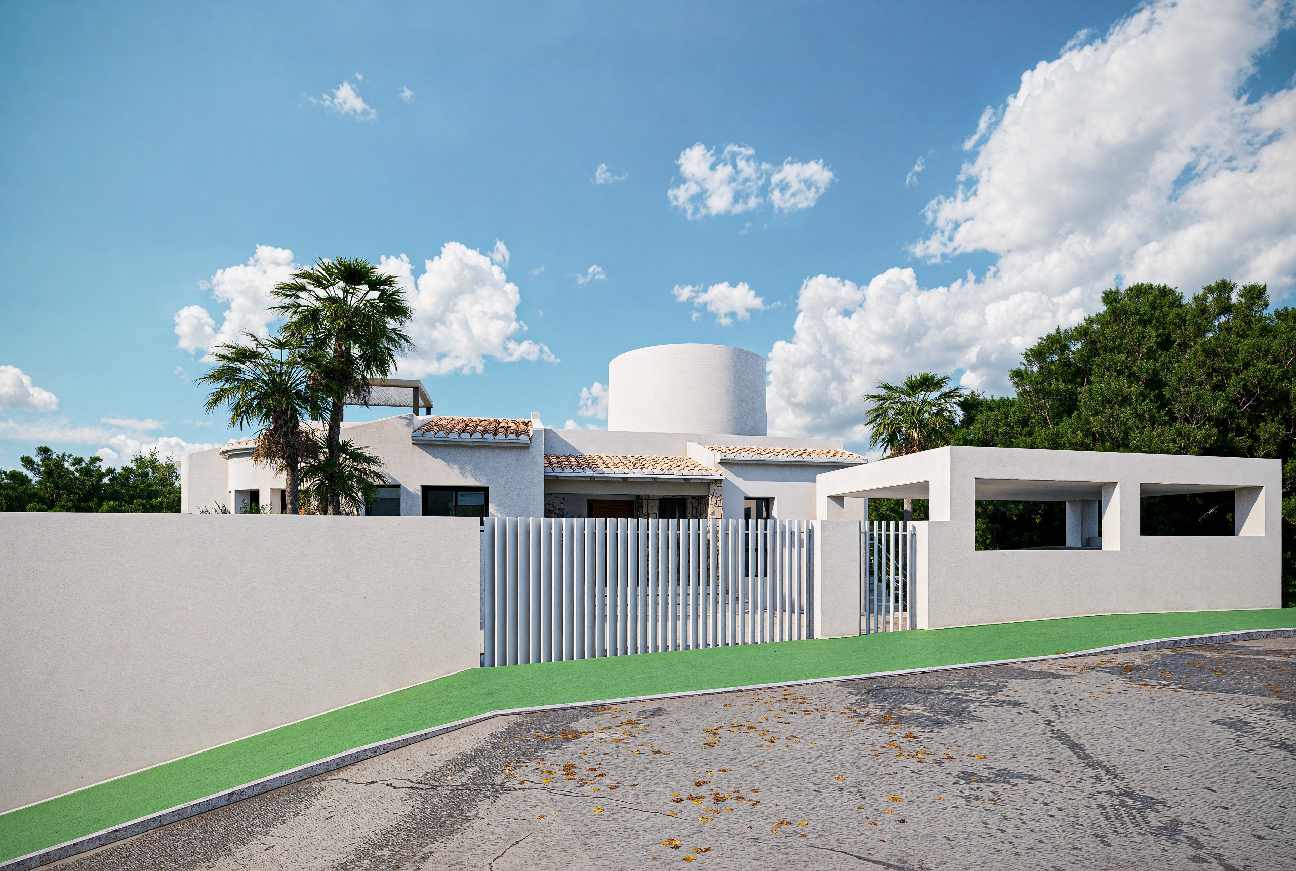 Bedroom in villa for sale in Altea