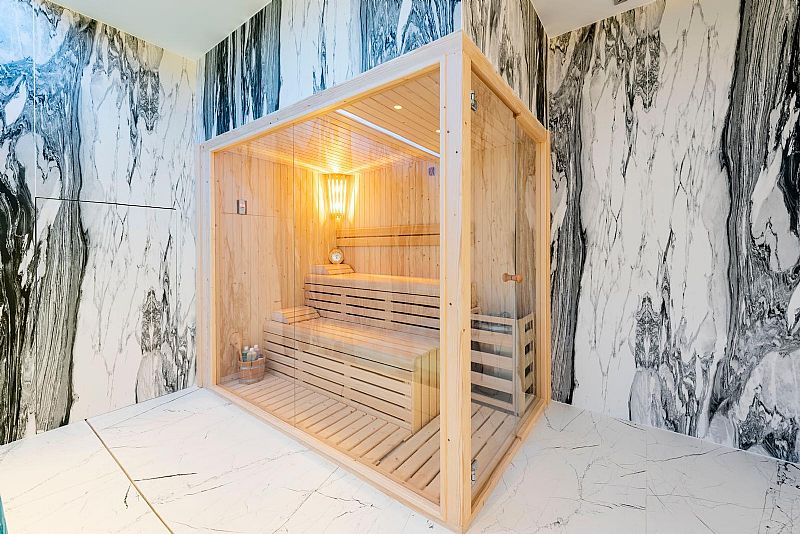 Bathroom in villa for sale in Calpe