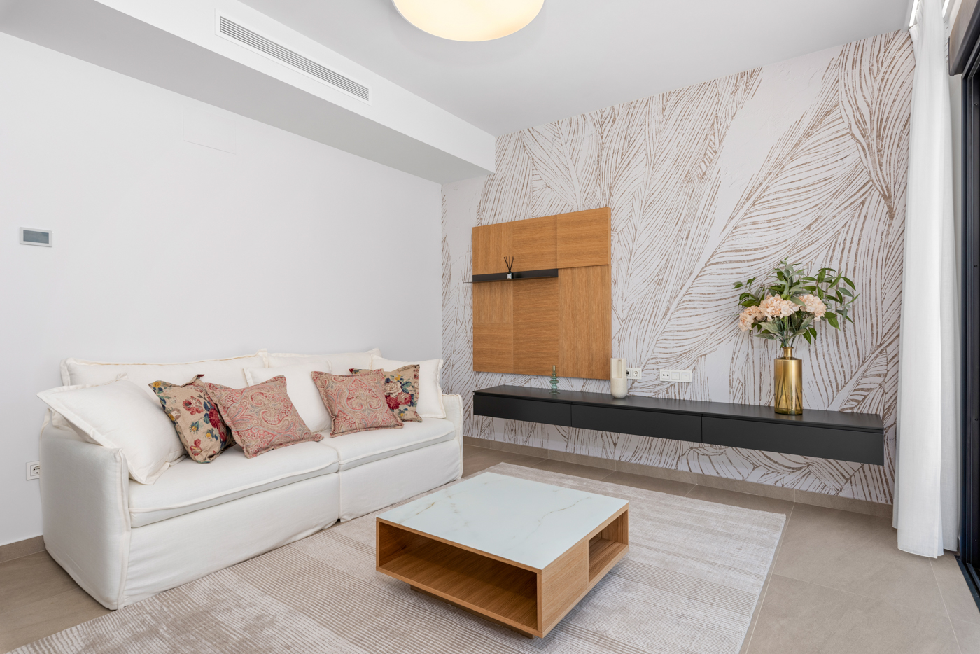 Dining area in villa for sale in Dehesa de Campoamor