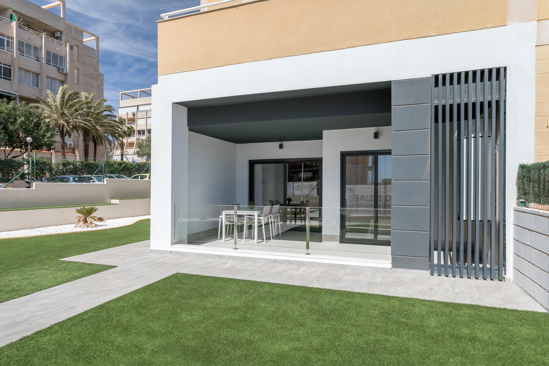 Terrace in apartment for sale in Torrevieja