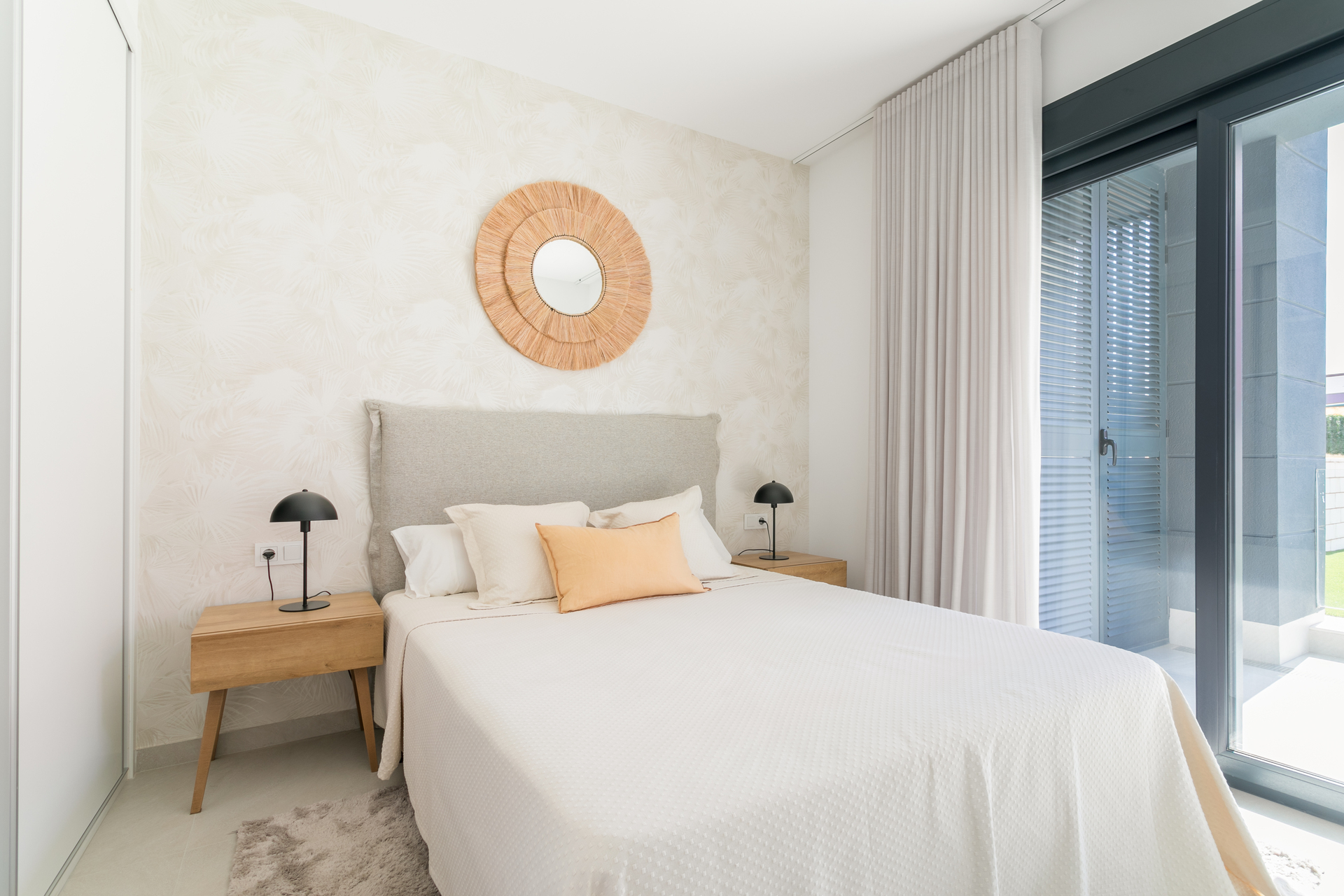 Bedroom in apartment for sale in Torrevieja