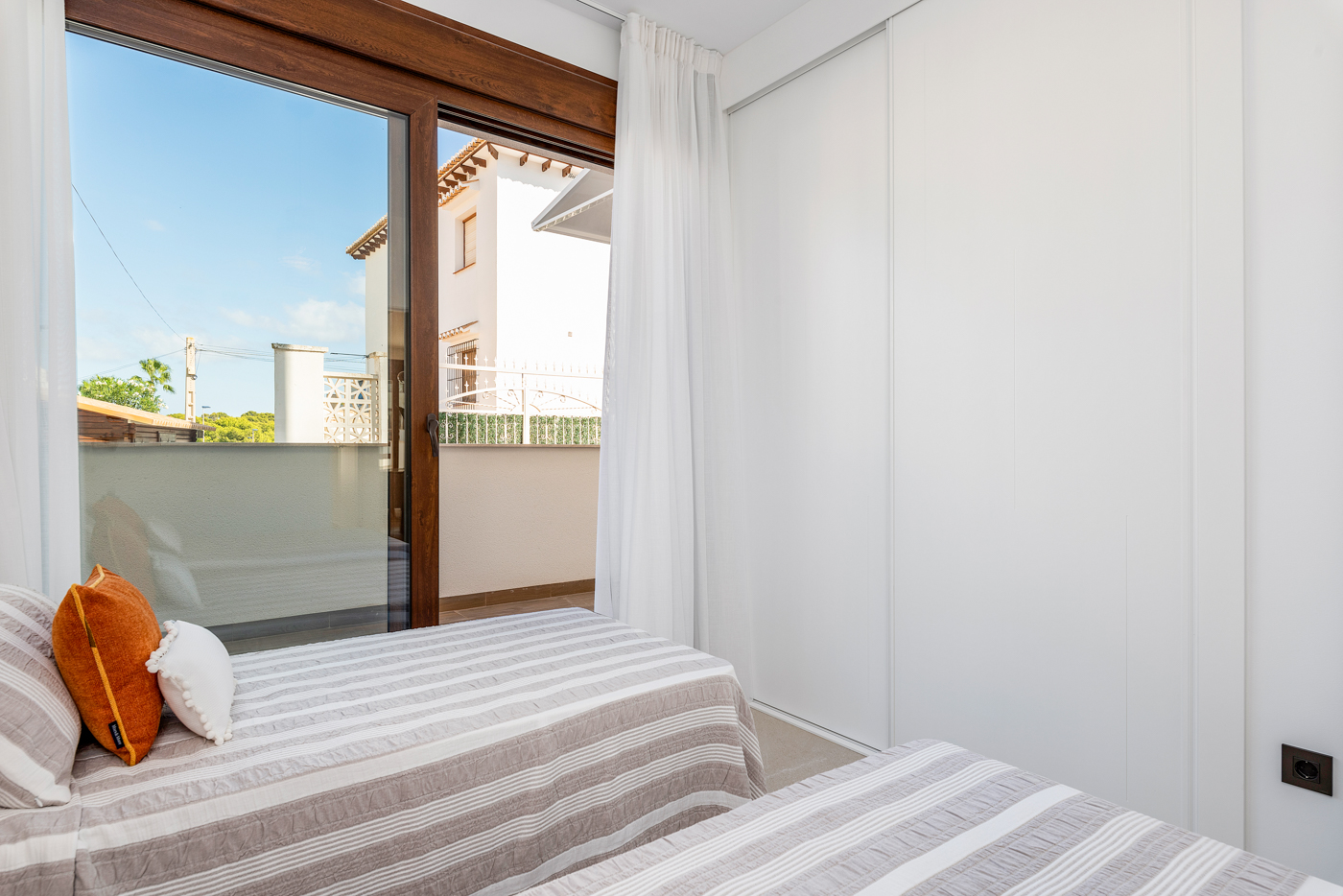 Garden in low_bungalow for sale in Torrevieja