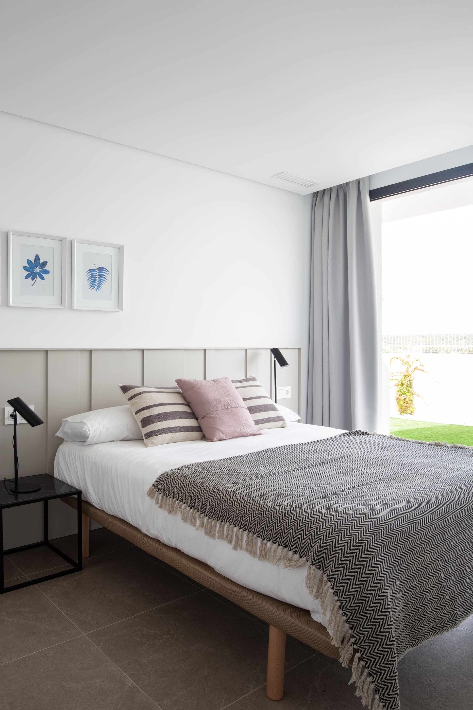 Bedroom in villa for sale in Orihuela Costa