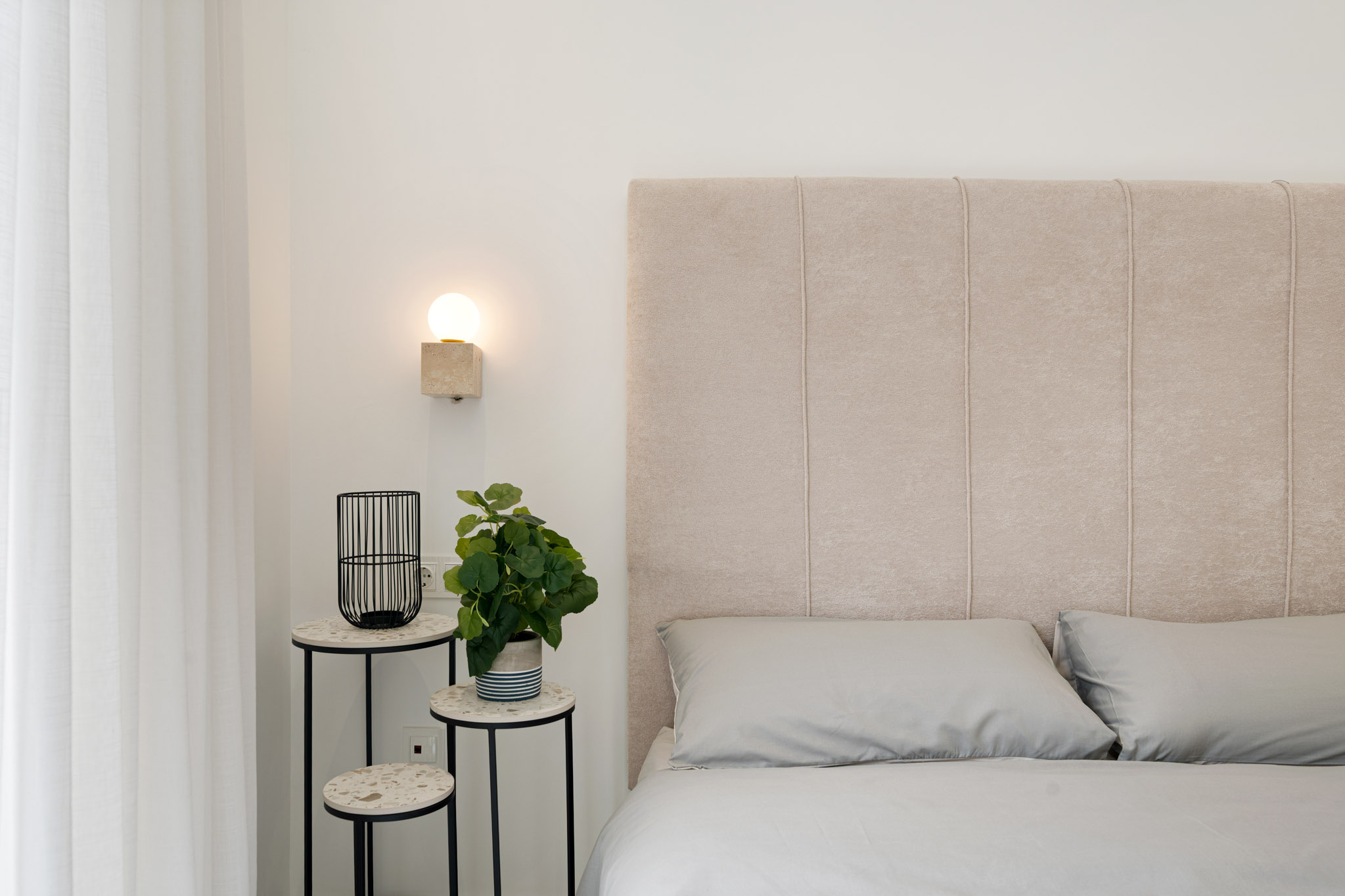 Master bedroom in villa for sale in Polop