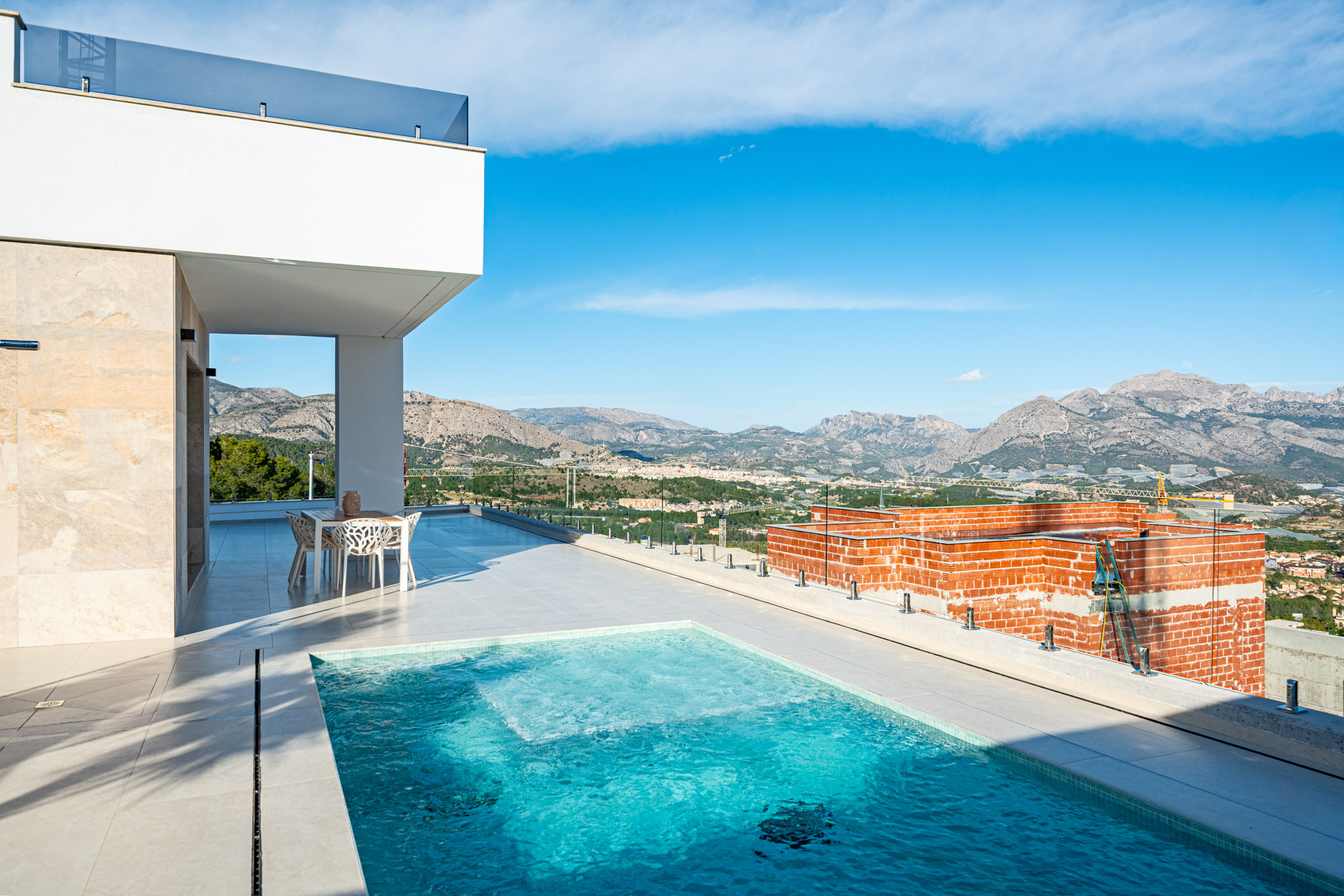 Master bedroom in villa for sale in Polop
