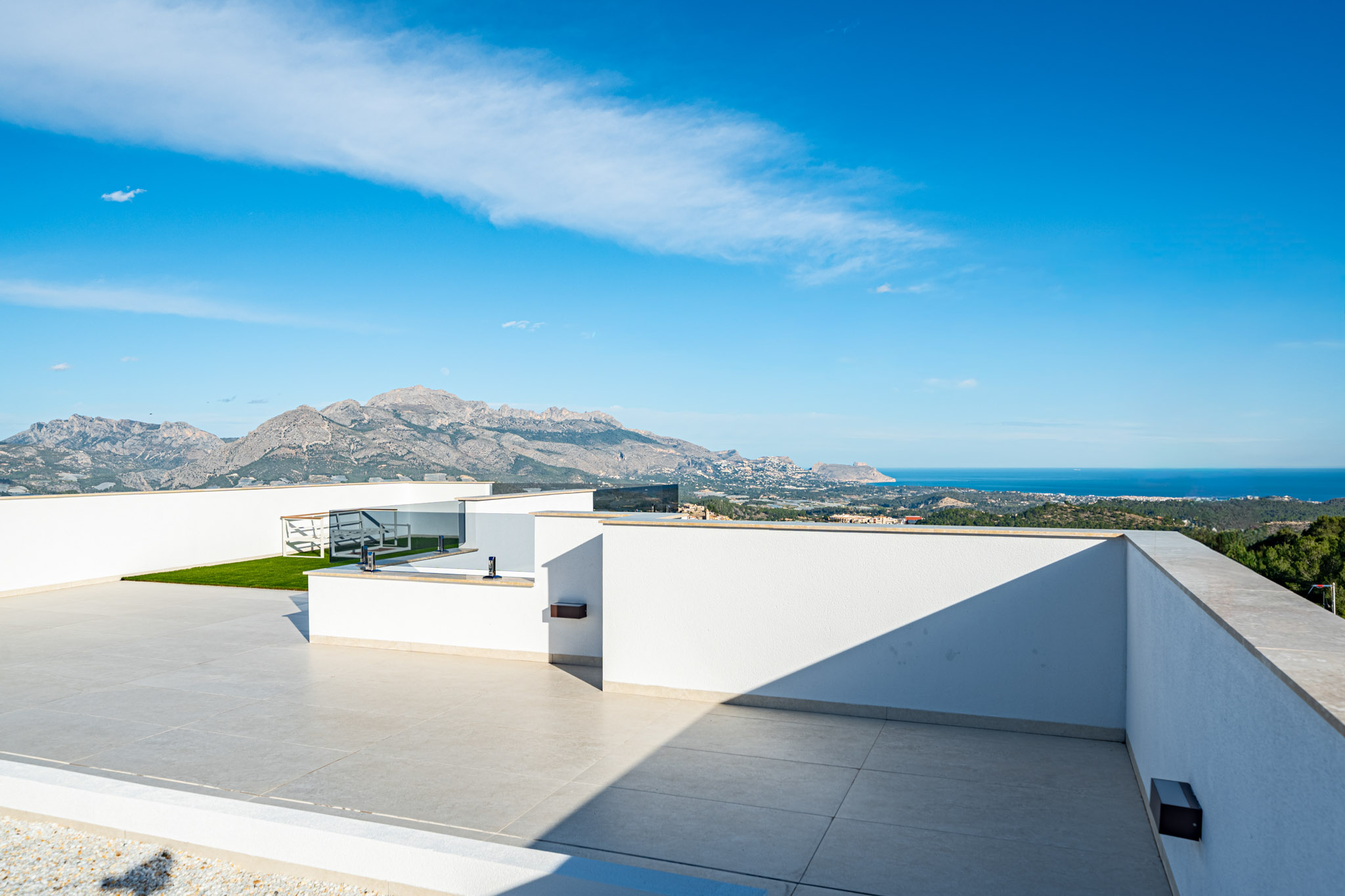 Located in the charming town of Polop, this exclusive collection of 10 independent homes offers a pr