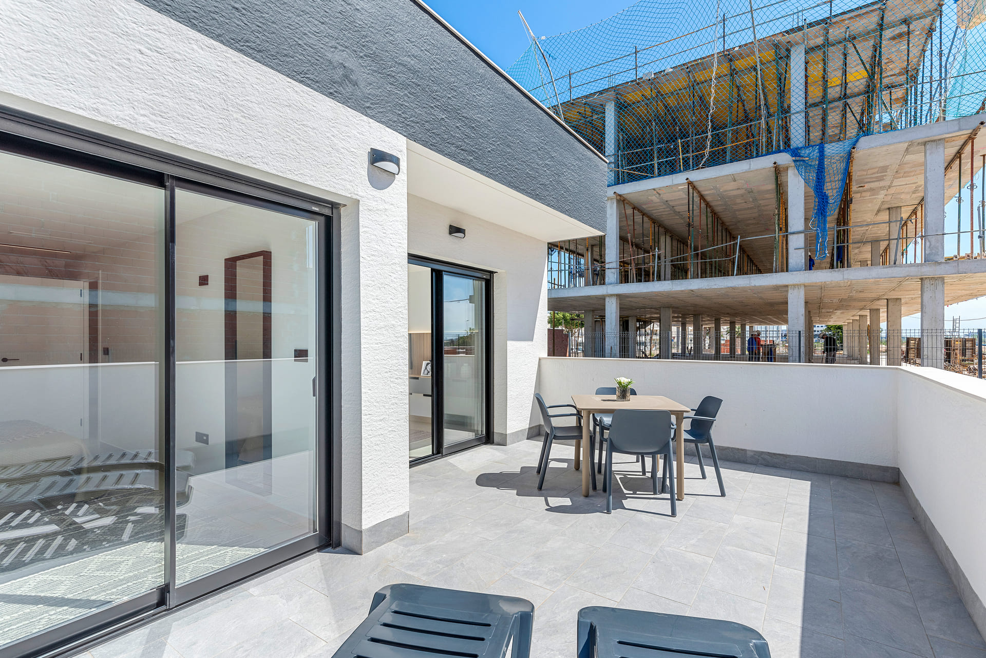 Dining area in penthouse for sale in Guardamar del Segura