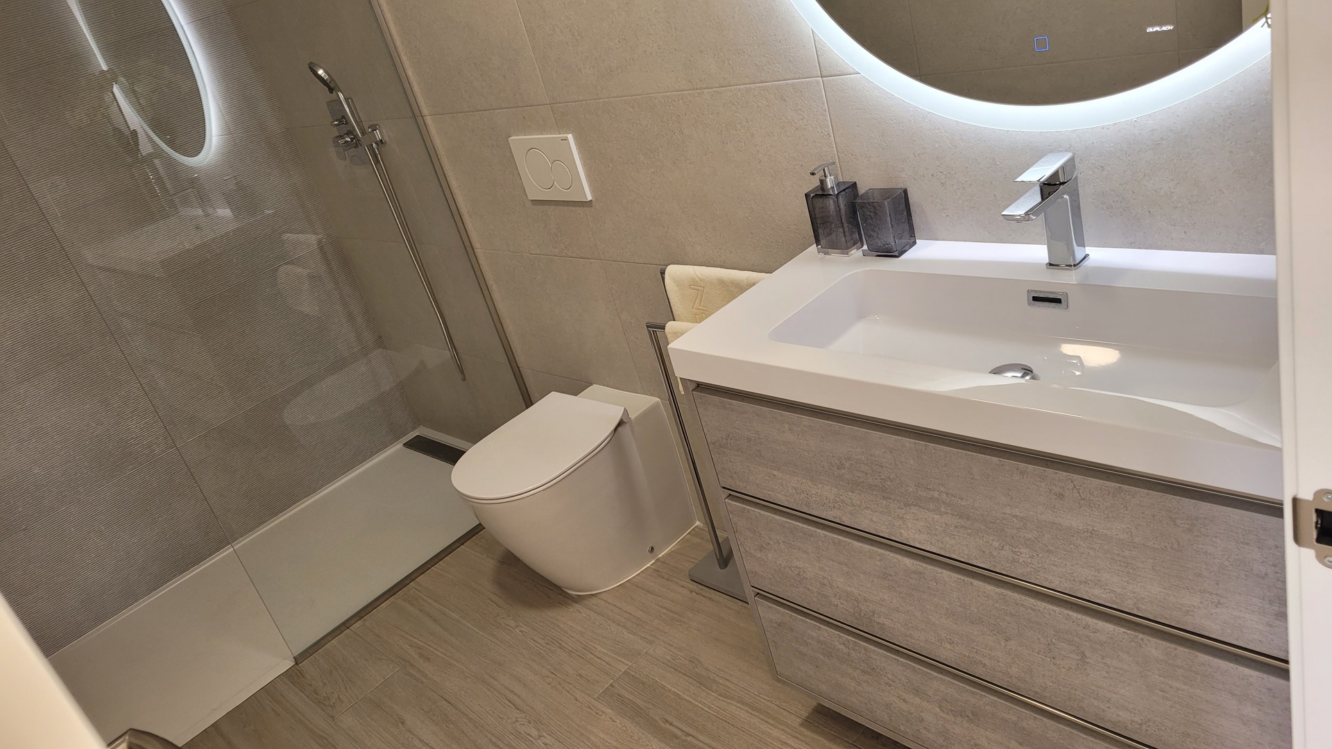 Kitchen in apartment for sale in Guardamar del Segura