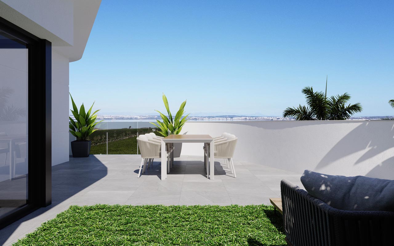 Garden in penthouse for sale in Torrevieja