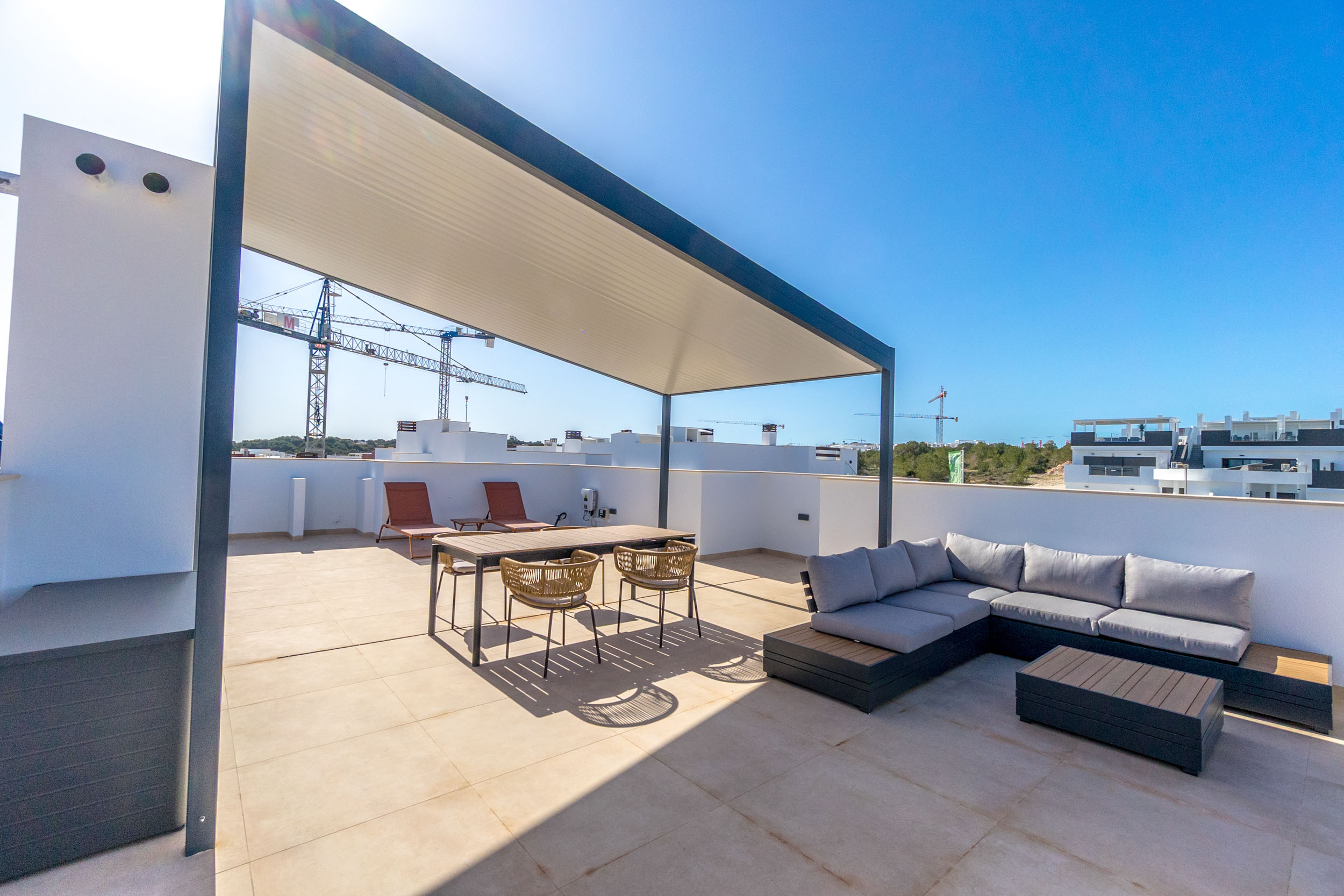Bedroom in high_bungalow for sale in Torrevieja