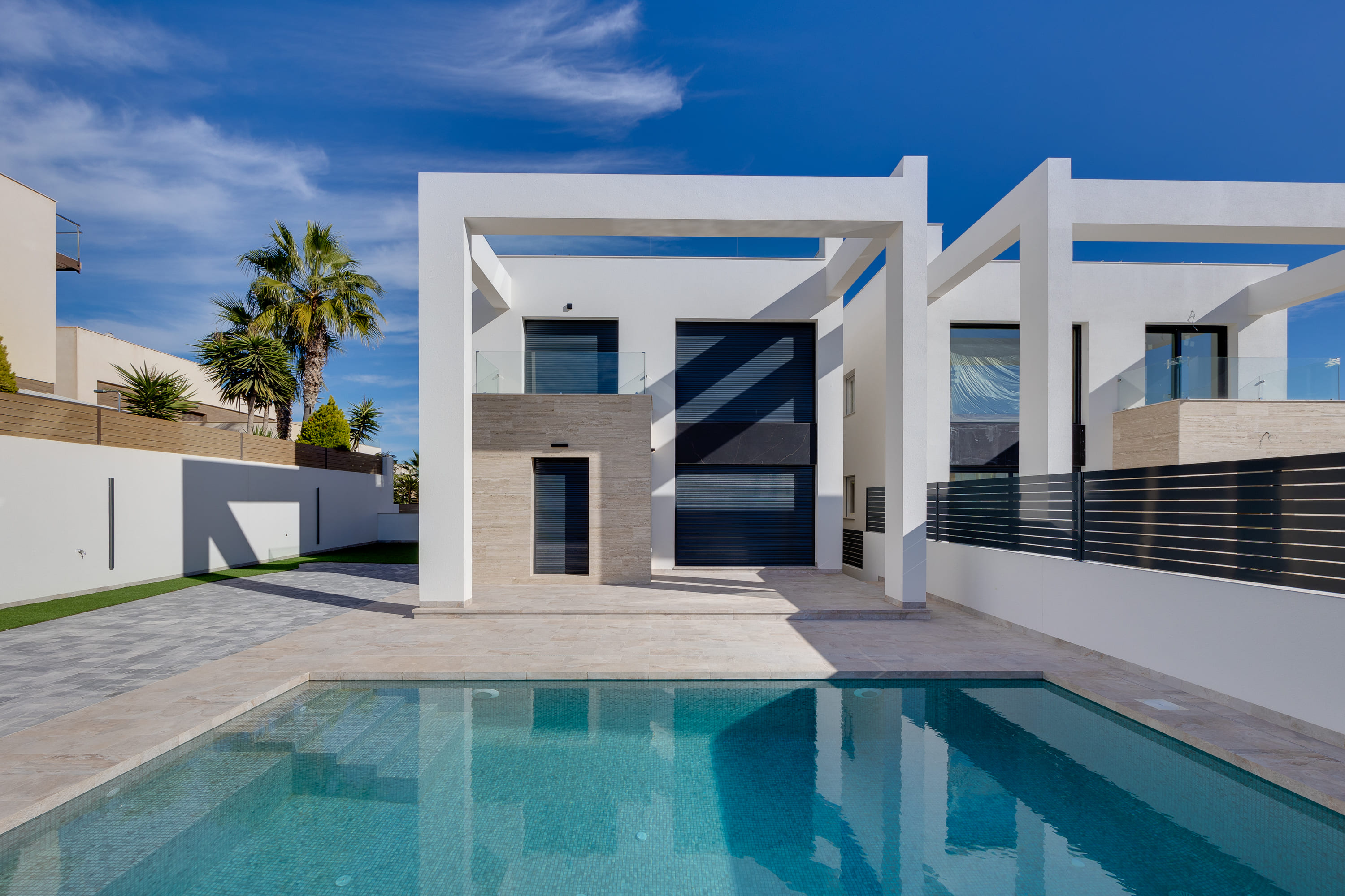 Exterior view in terraced for sale in Torrevieja