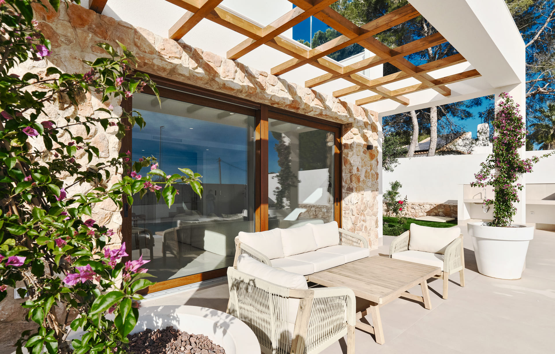 Living room in villa for sale in Orihuela Costa