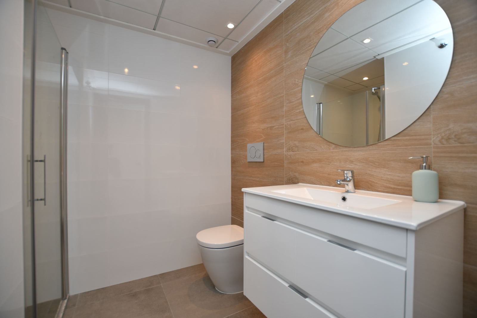 Bedroom in high_bungalow for sale in San Miguel de Salinas