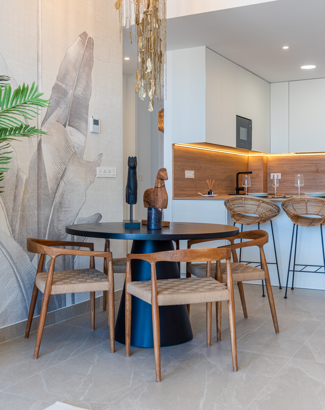 Located in the charming town of Benijófar, this residential complex offers a total of 31 homes desig