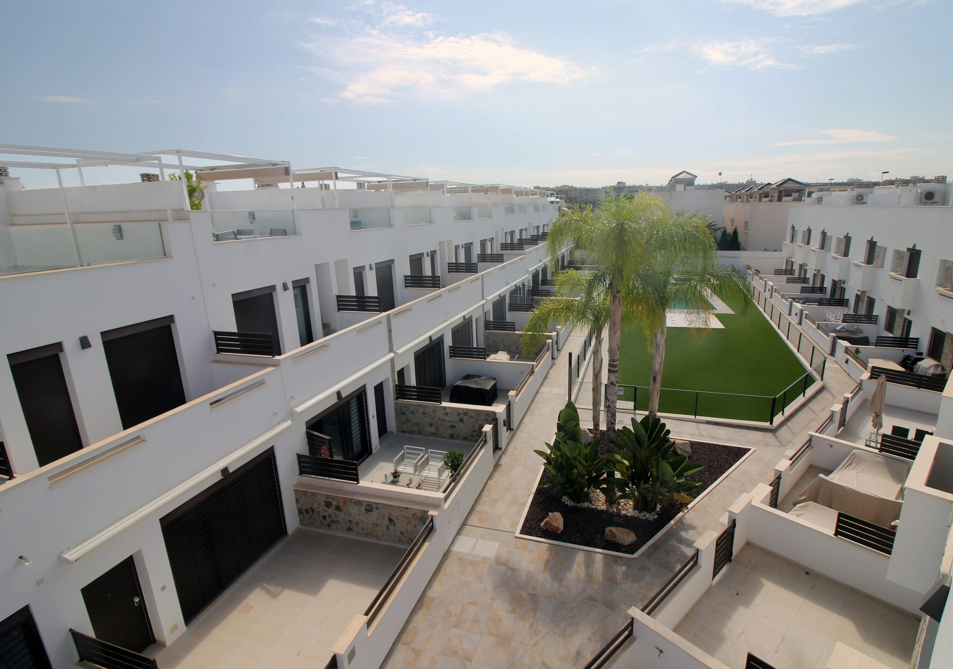 Exterior view in terraced for sale in Pilar de la Horadada