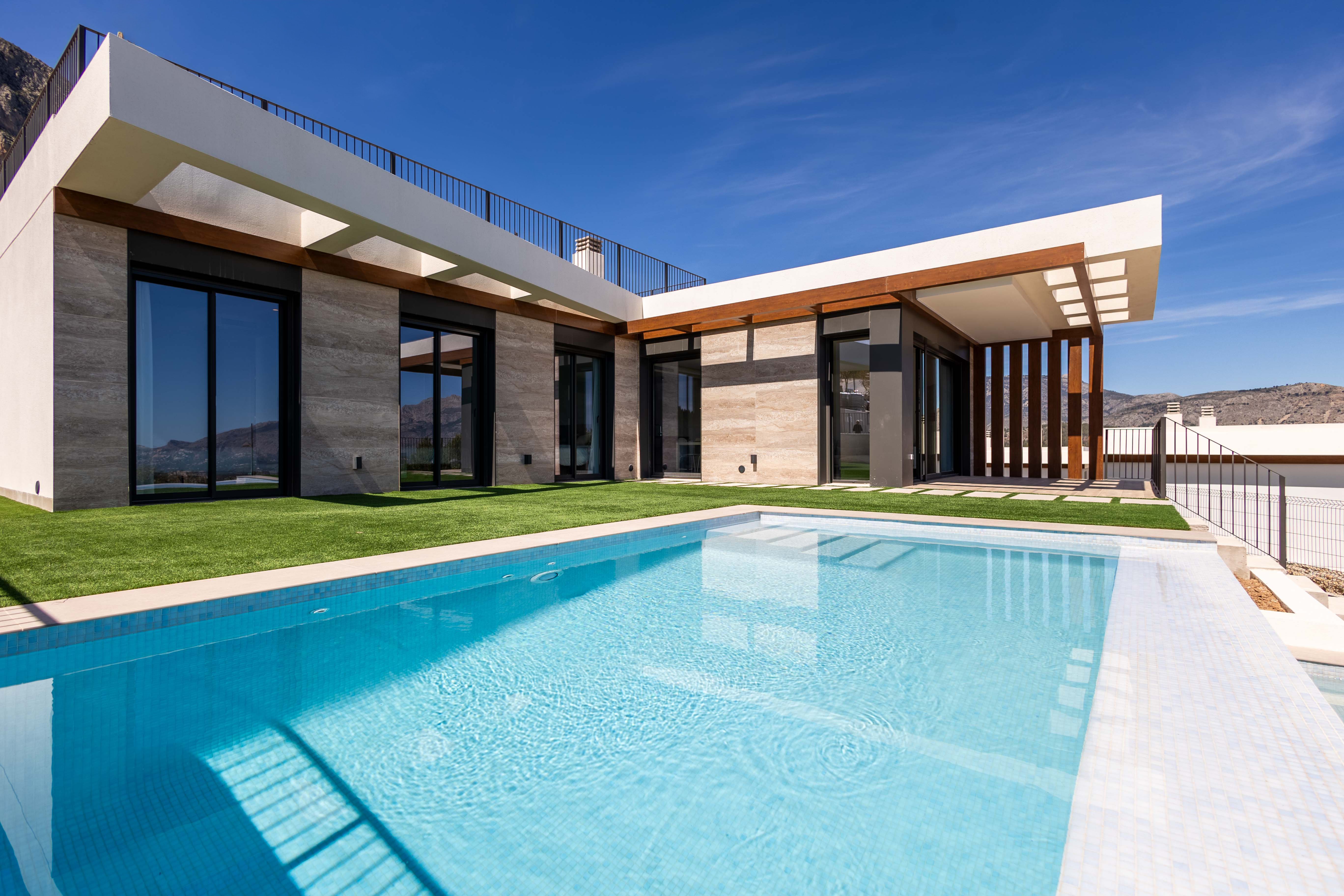 Garden in villa for sale in Polop
