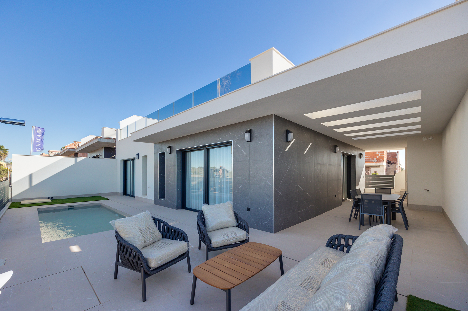 Kitchen in villa for sale in Torrevieja