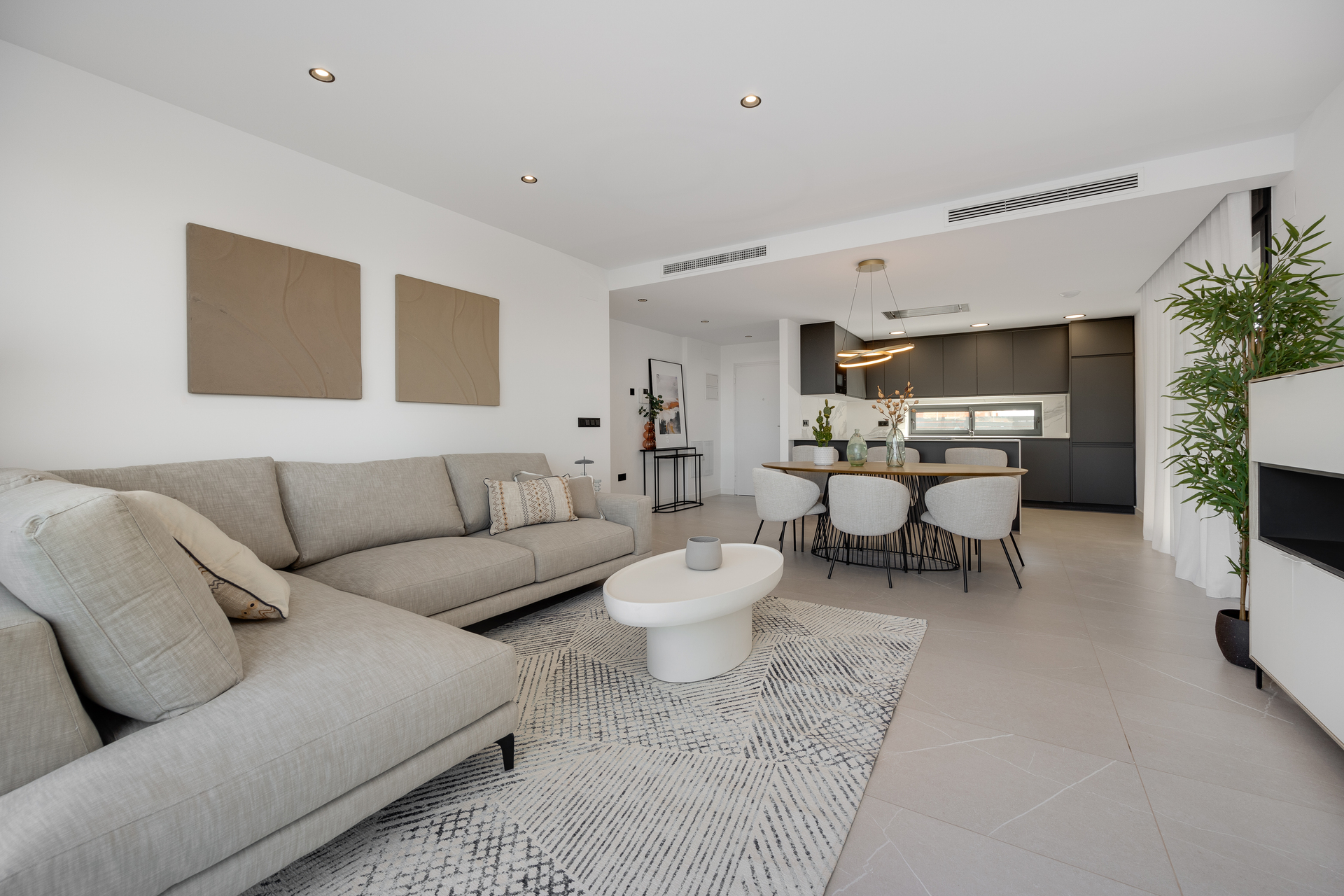 Terrace in villa for sale in Torrevieja