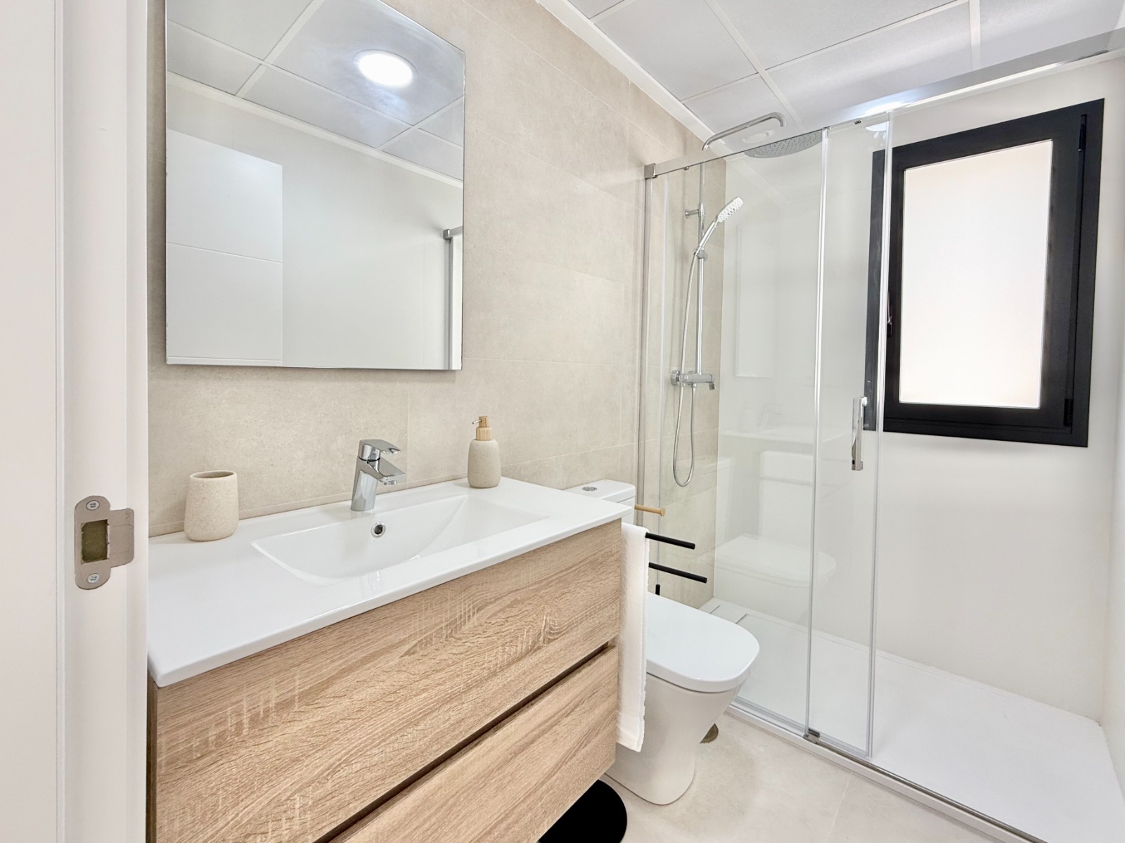 Bedroom in high_bungalow for sale in Cox
