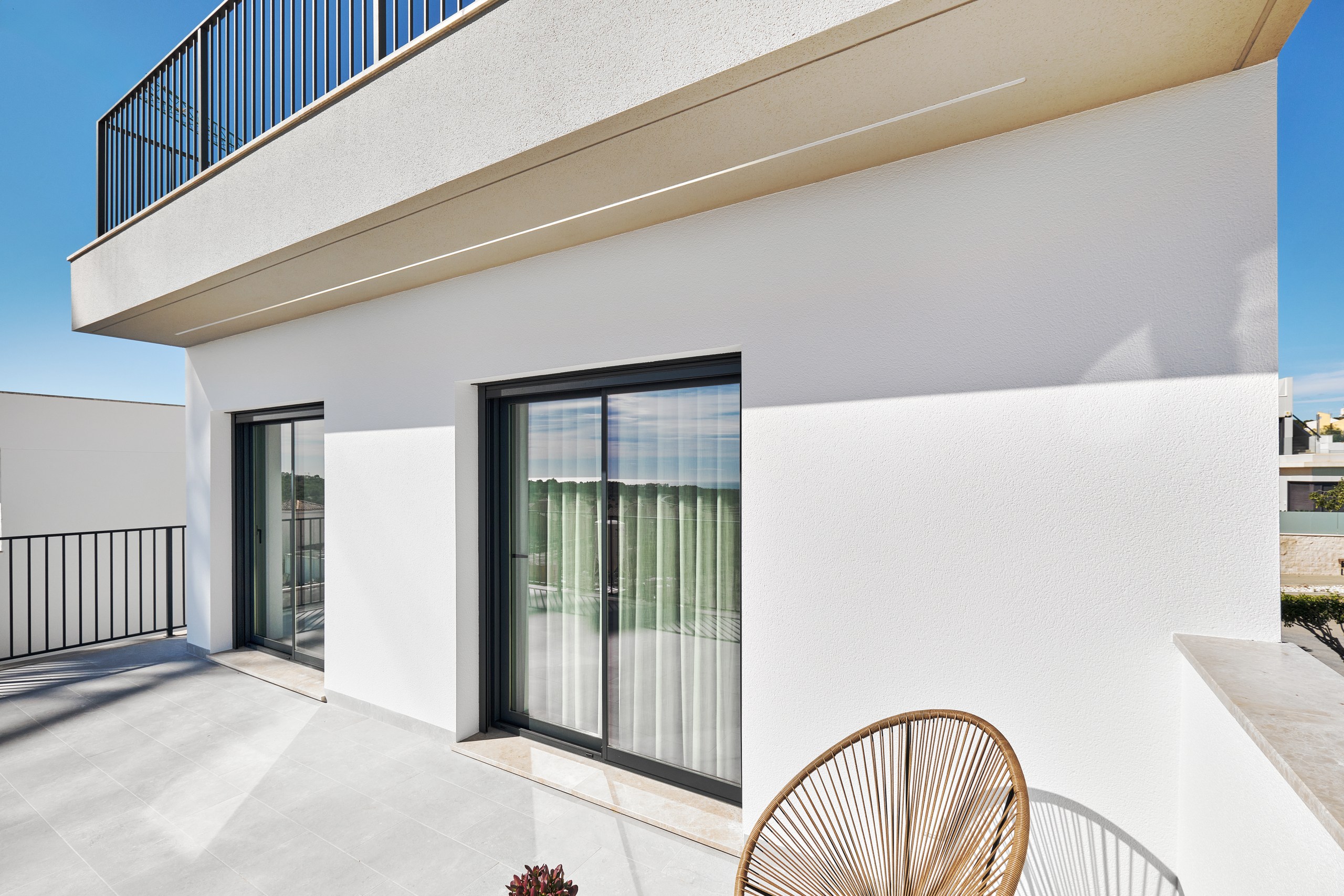 Pool area in villa for sale in San Miguel de Salinas