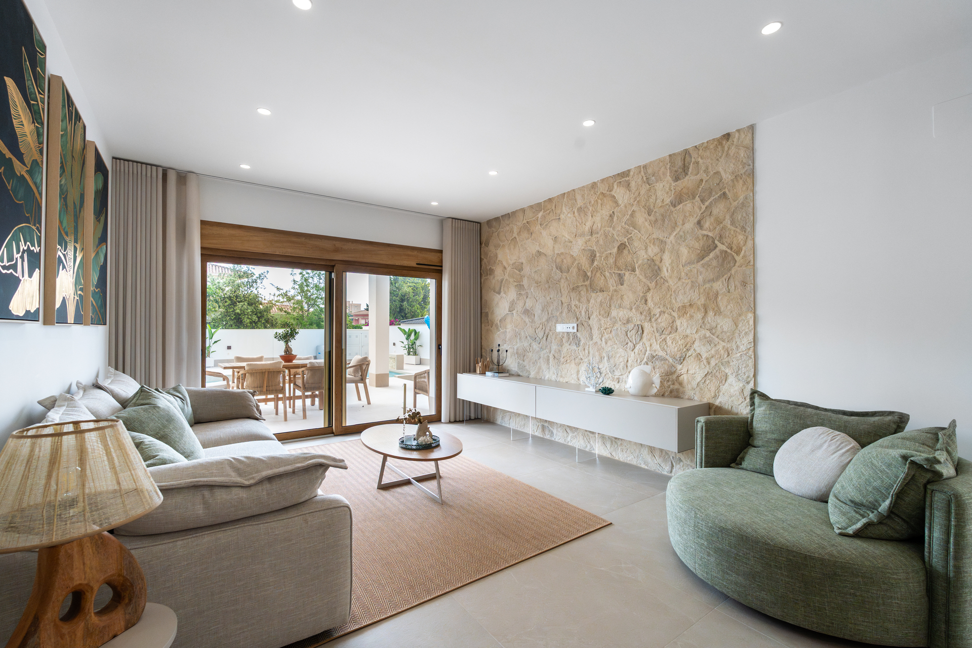 Dining area in villa for sale in Orihuela Costa