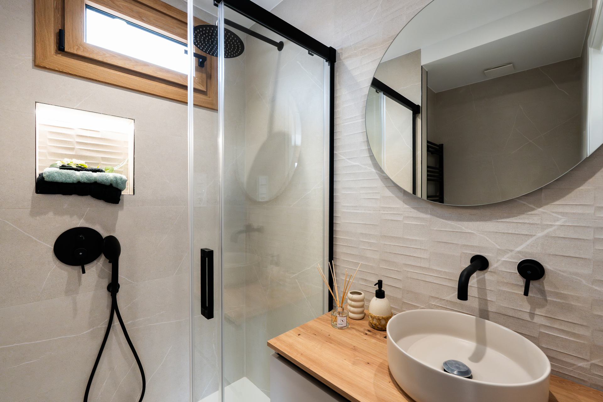 Bathroom in villa for sale in Orihuela Costa