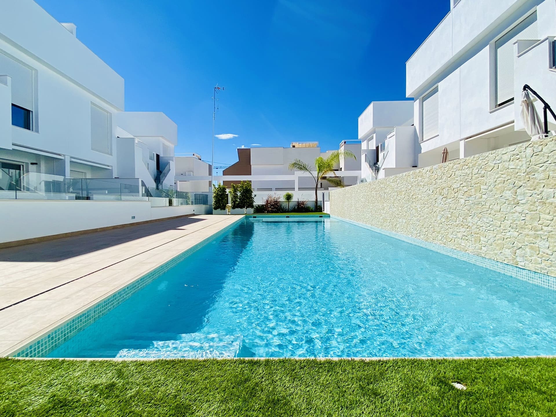 Pool area in low_bungalow for sale in Pilar de la Horadada