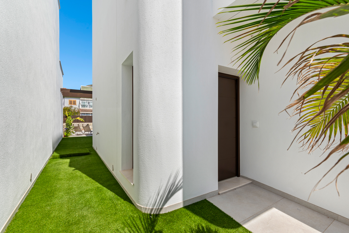 Terrace in villa for sale in Pilar de la Horadada