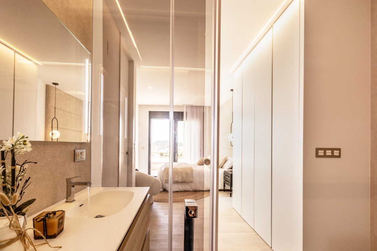 Bathroom in villa for sale in Finestrat