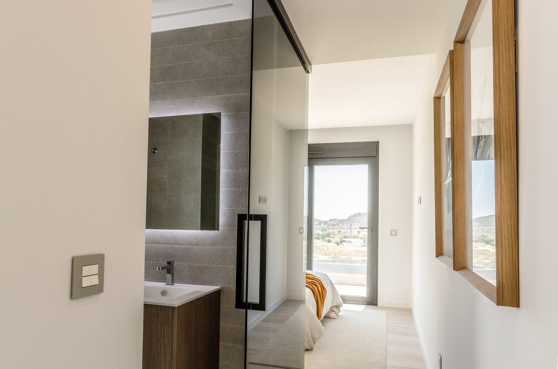 Bedroom in villa for sale in Finestrat