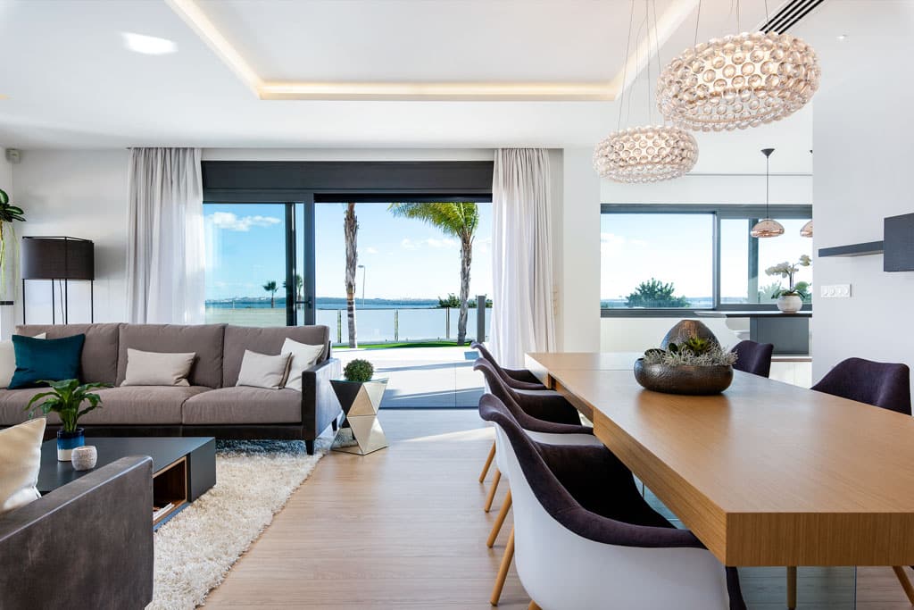 Located in the prestigious area of Ciudad Quesada, these detached properties offer an exclusive and