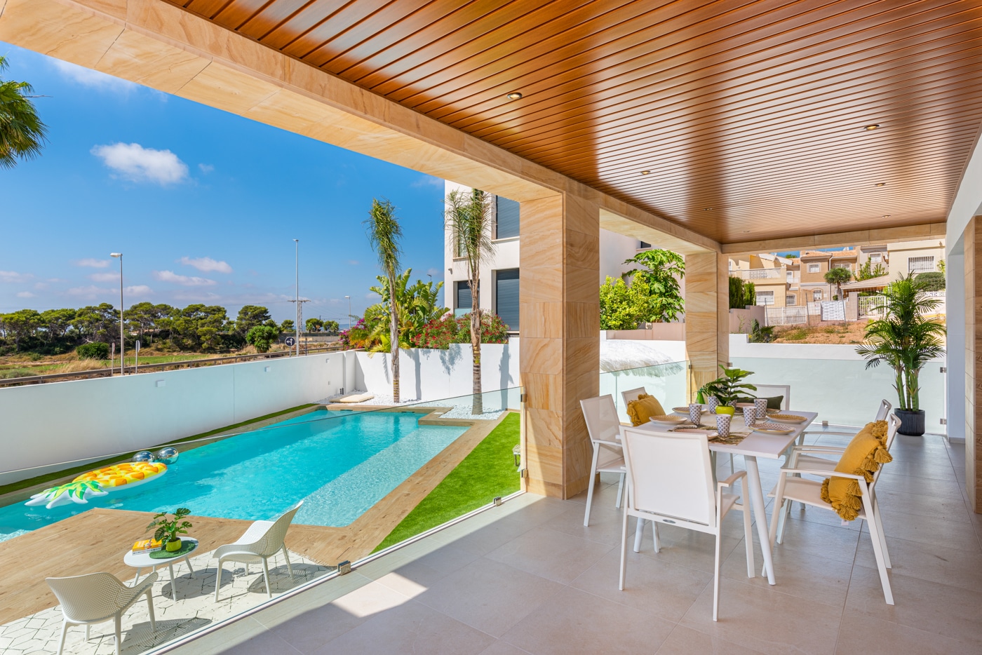 Dining area in villa for sale in Ciudad Quesada
