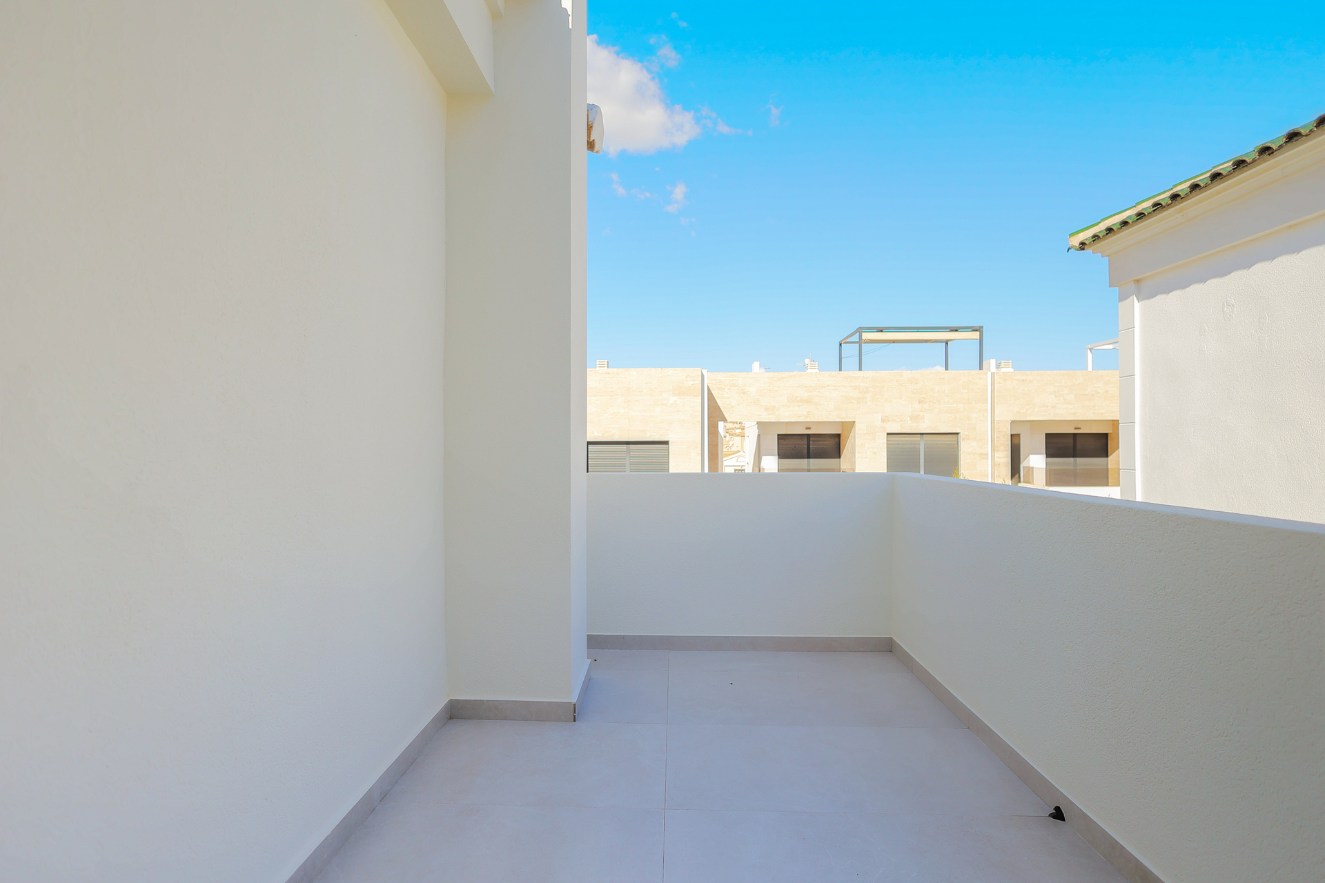 Kitchen in villa for sale in Orihuela Costa