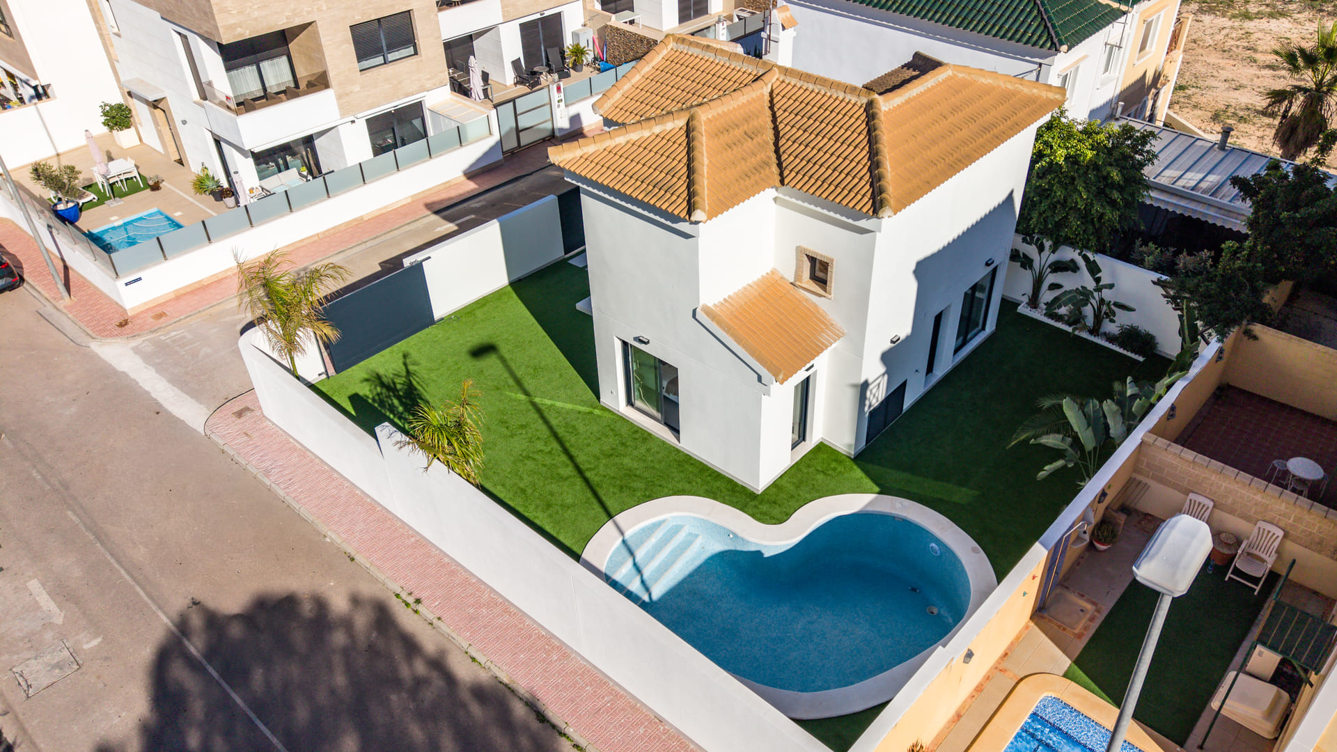 Dining area in villa for sale in Orihuela Costa