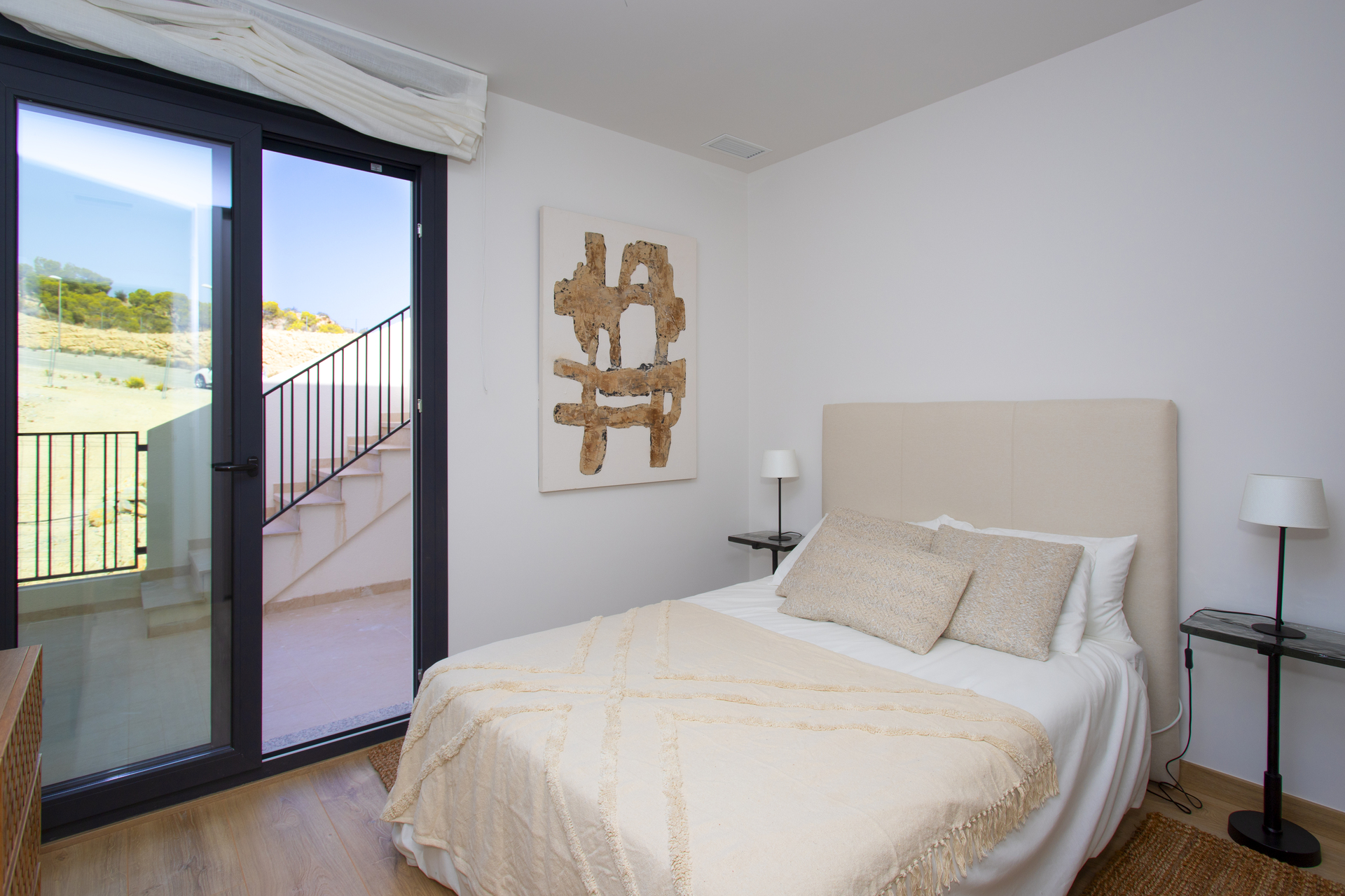 Master bedroom in terraced for sale in Monforte del Cid