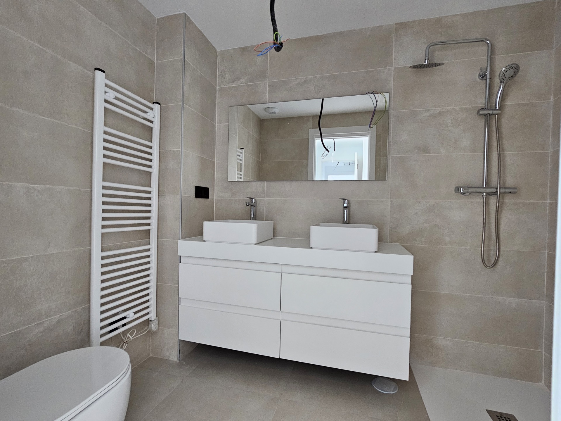 Bathroom in penthouse for sale in Calpe