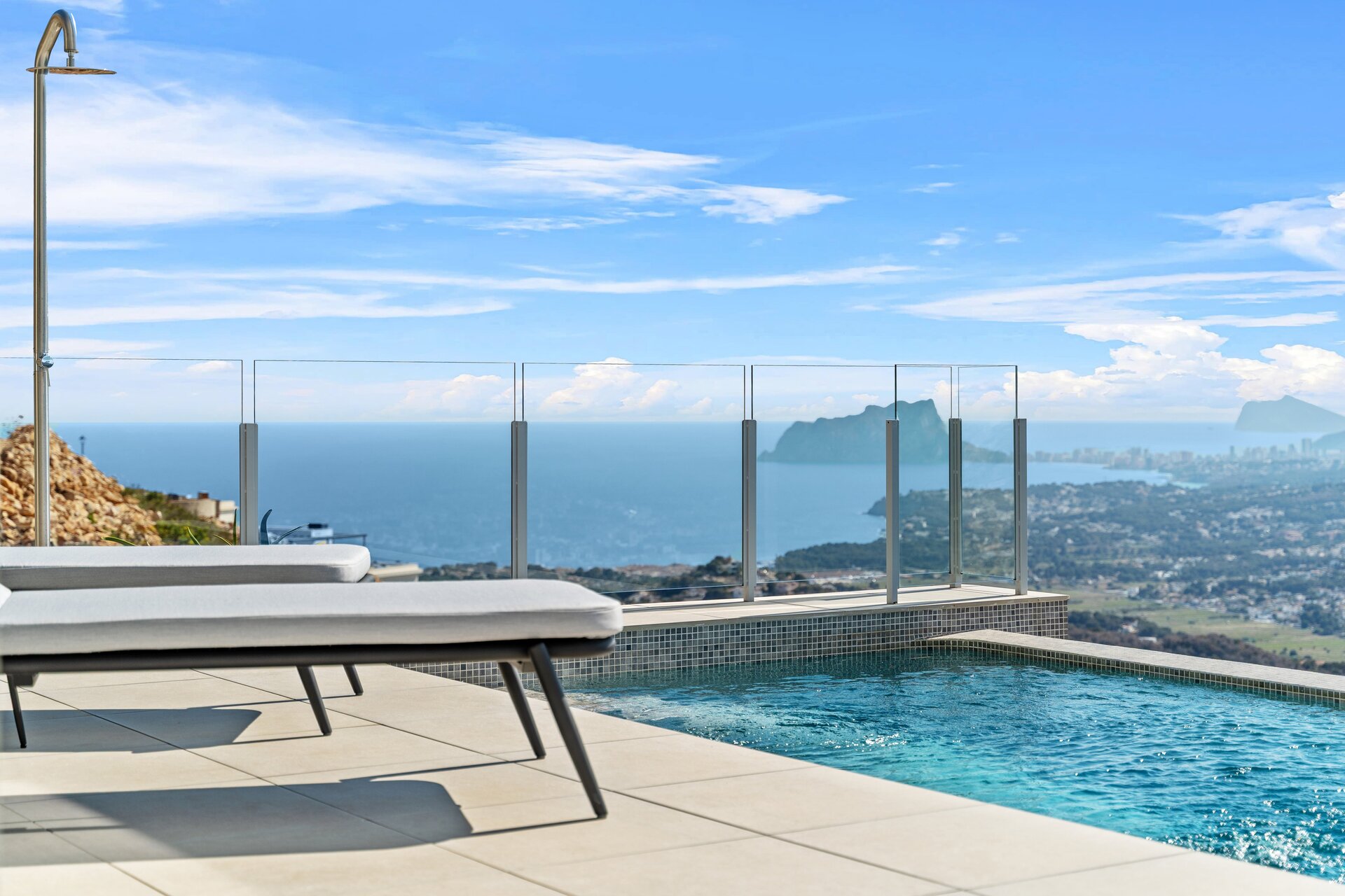 Bathroom in villa for sale in Cumbre del Sol
