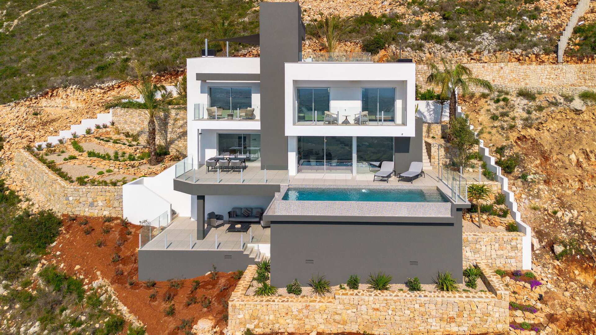 Pool area in villa for sale in Cumbre del Sol