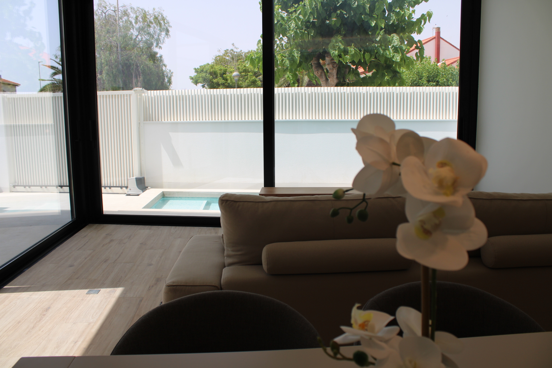 Pool area in villa for sale in Torre de la Horadada