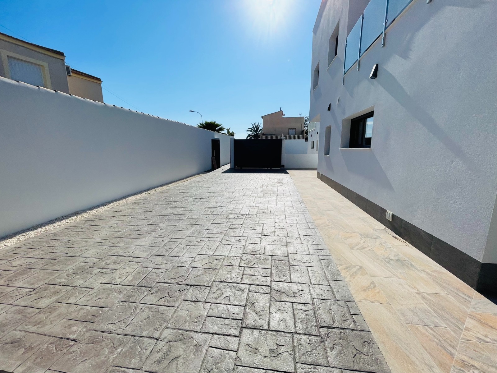 Pool area in villa for sale in Torrevieja