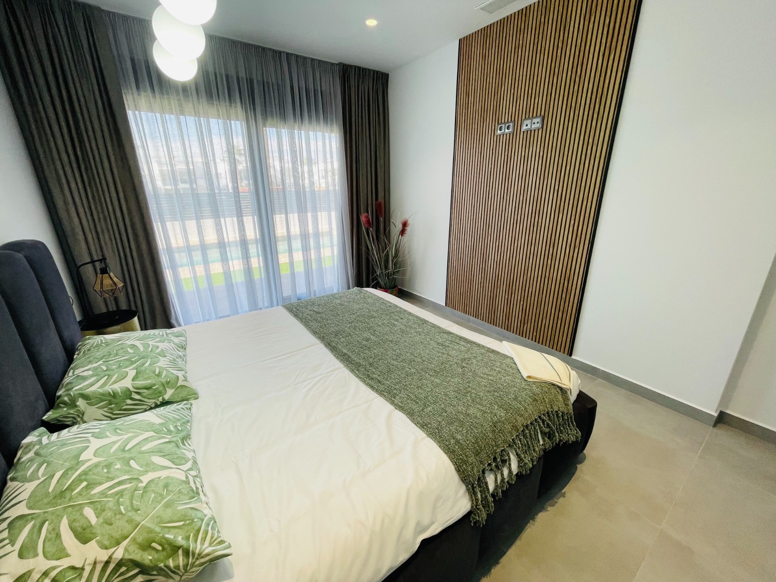 Bathroom in villa for sale in Torrevieja