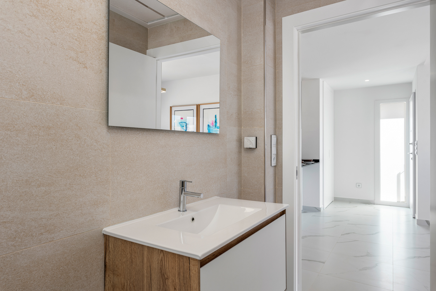 Located in the charming town of San Miguel de Salinas, this exclusive residential complex offers a s