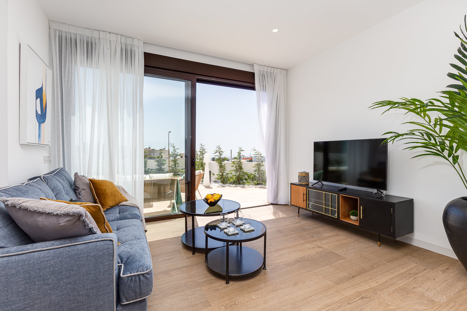 Master bedroom in villa for sale in Finestrat