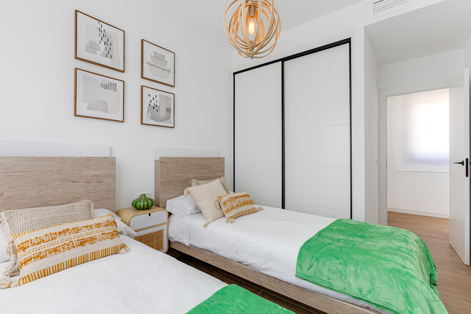 Master bedroom in villa for sale in Finestrat