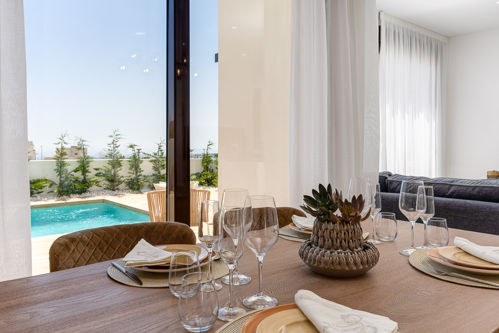 Master bedroom in villa for sale in Finestrat