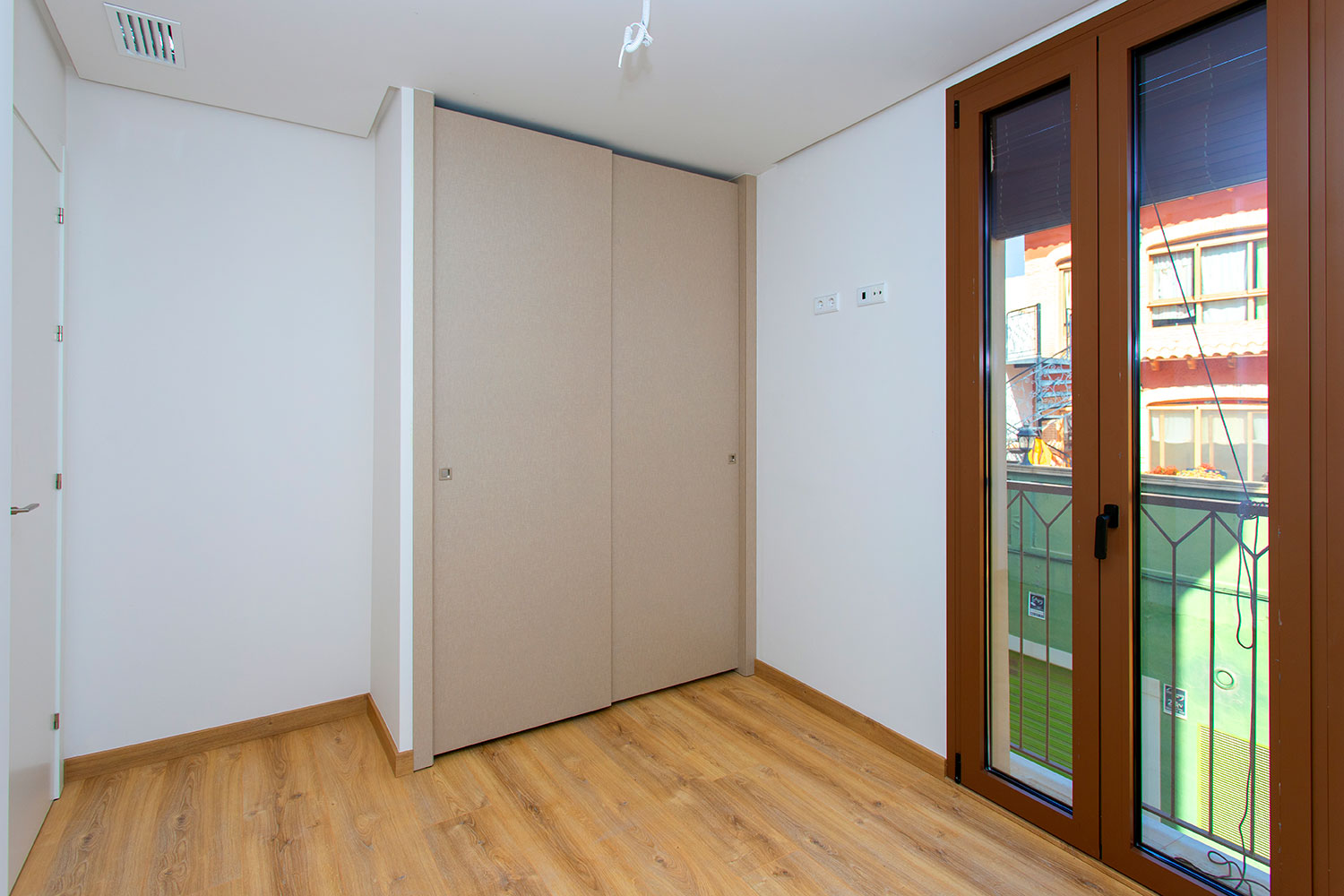 Master bedroom in penthouse for sale in Hondón de las Nieves