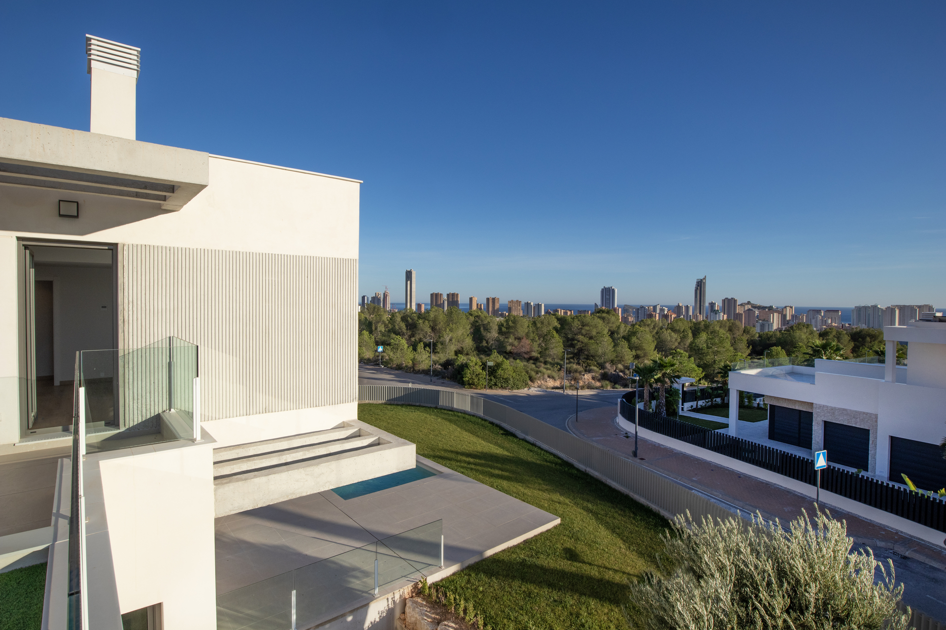 Terrace in villa for sale in Finestrat